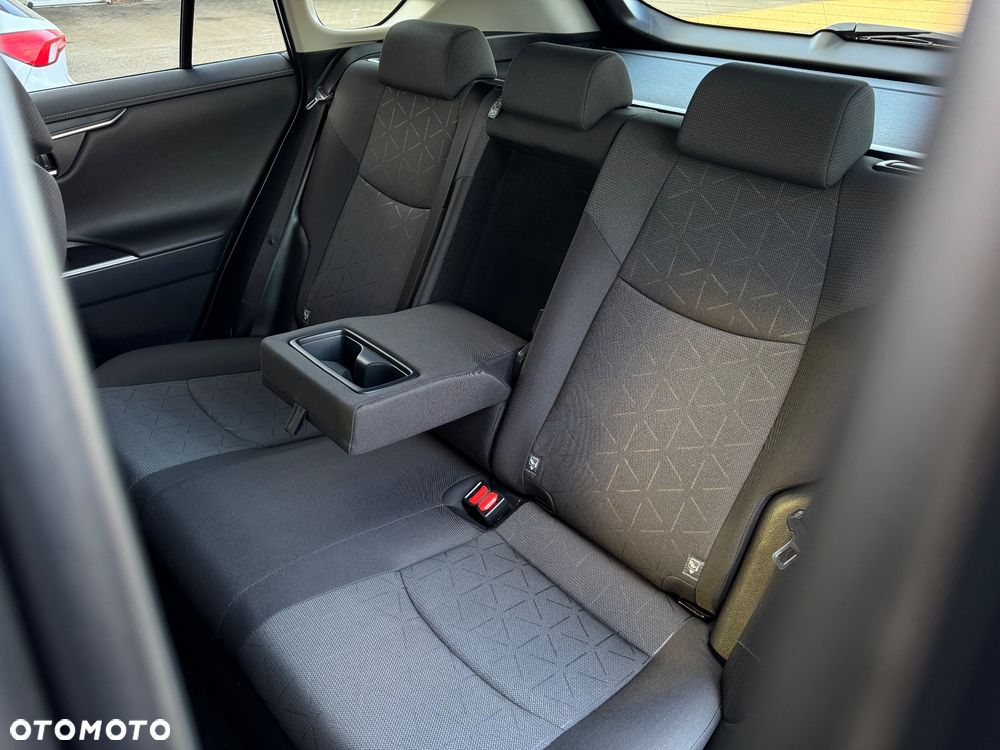 Toyota RAV4 - 11
