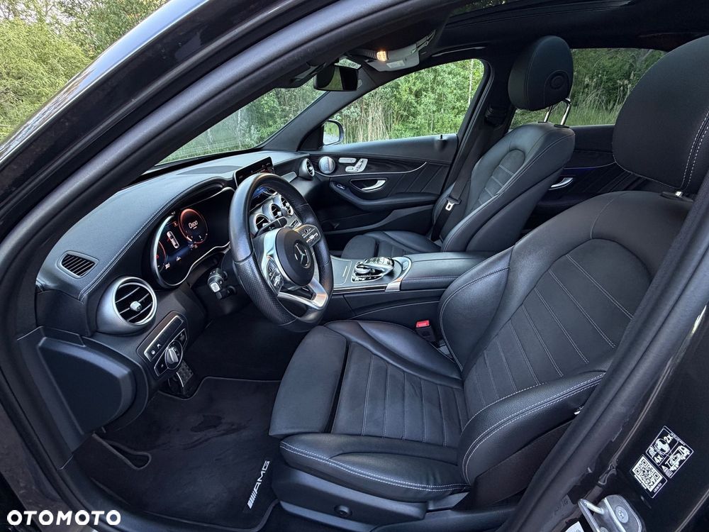 Mercedes-Benz Klasa C 400 4-Matic 9G-TRONIC - 24