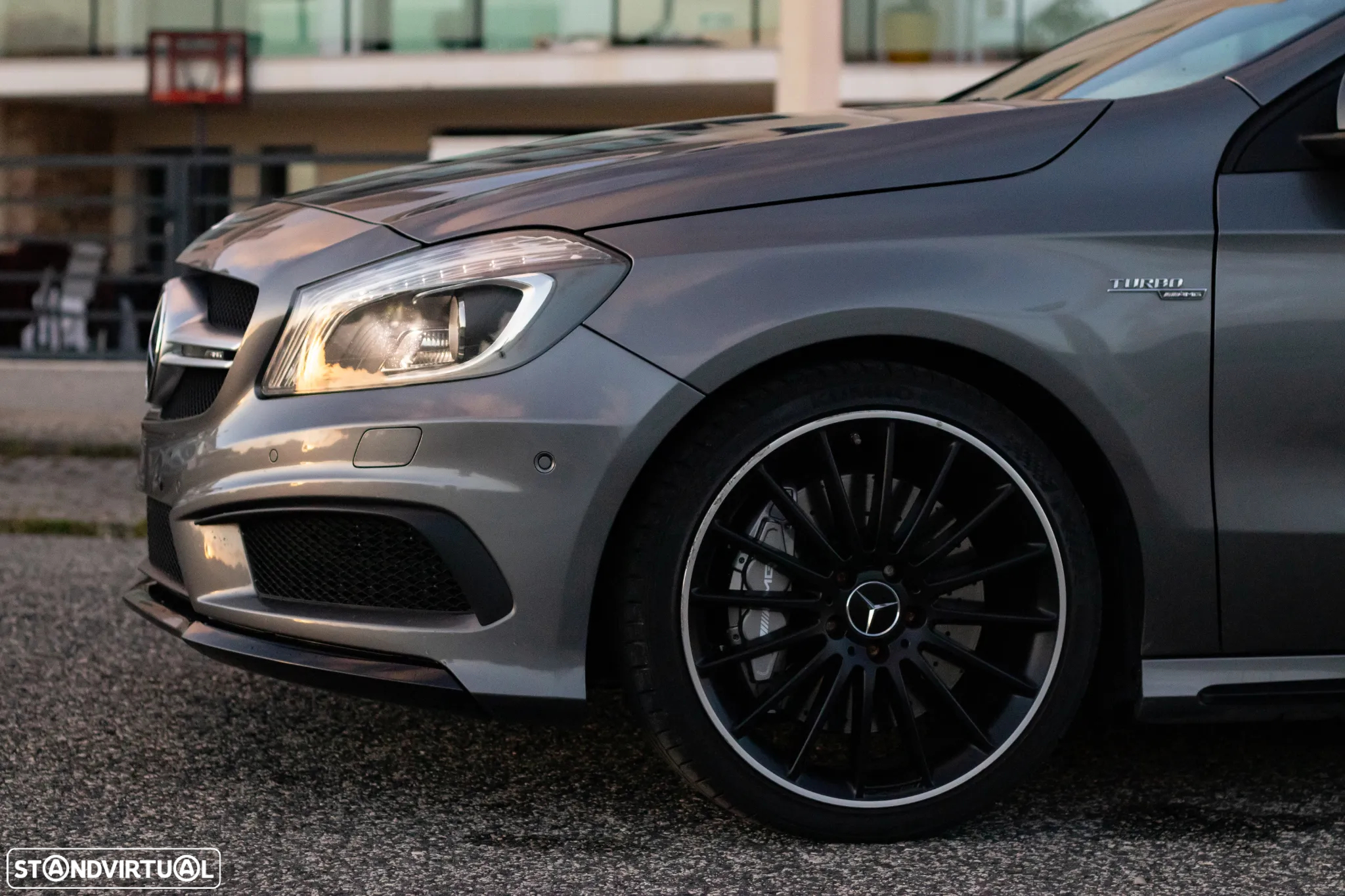 Mercedes-Benz A 45 AMG 4Matic Speedshift 7G-DCT - 17