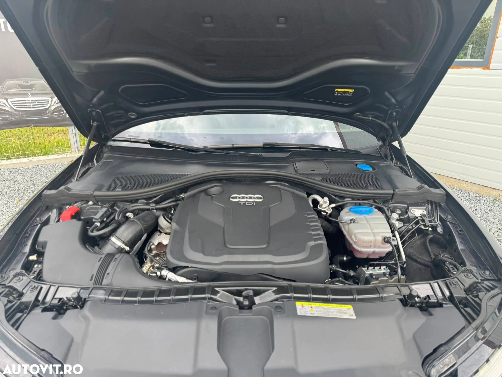 Audi A6 Avant 2.0 TDI Ultra S tronic - 8