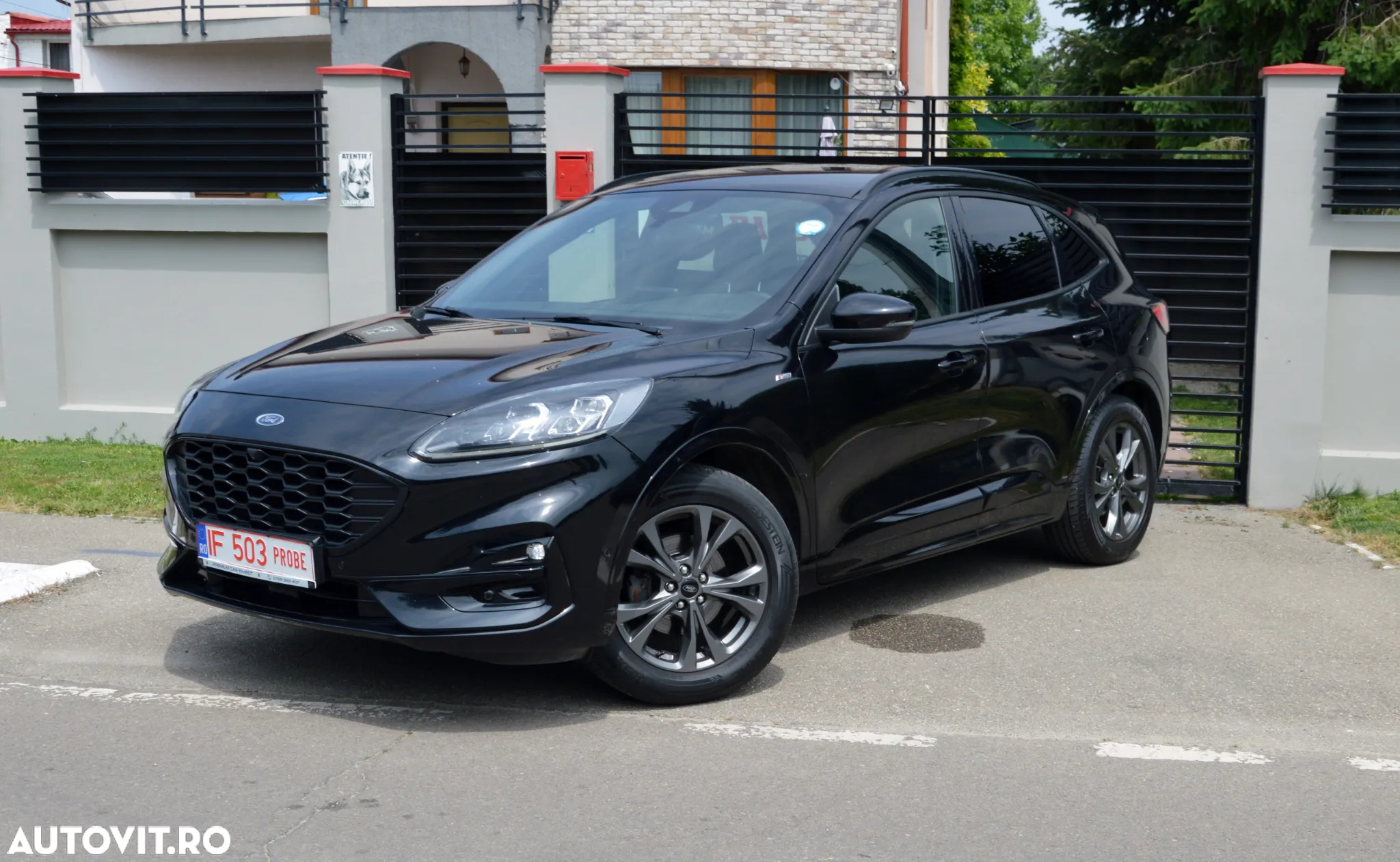 Ford Kuga 2.0 TDCi 2WD ST-Line - 31