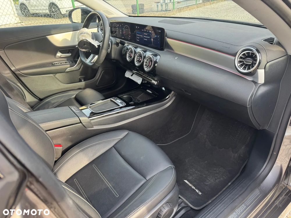 Mercedes-Benz CLA 200 d 8G-DCT AMG Line - 11