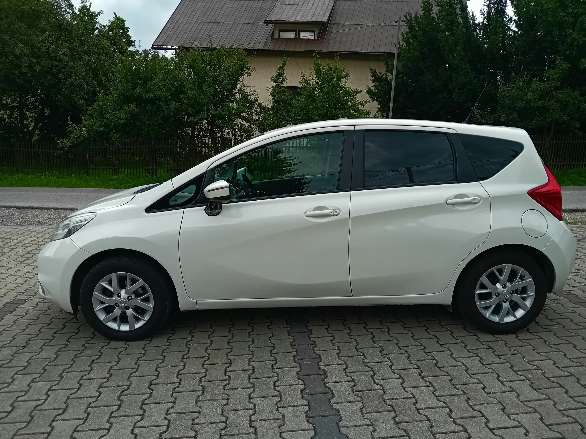 Nissan Note - 10