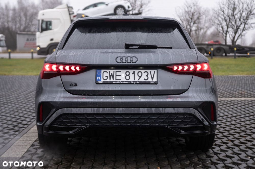 Audi A3 Sportback - 4