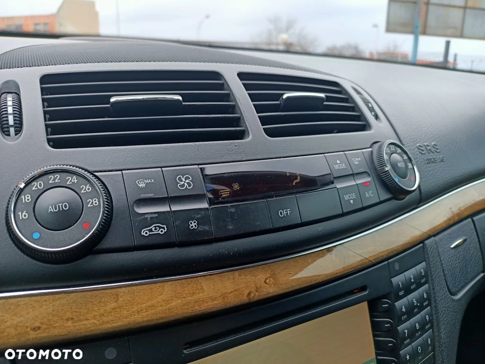 Mercedes-Benz Klasa E 220 CDI Automatik Avantgarde - 22