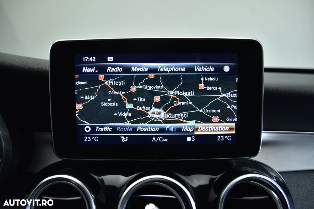 Mercedes-Benz C 400 4MATIC 9G-TRONIC AMG Line - 22