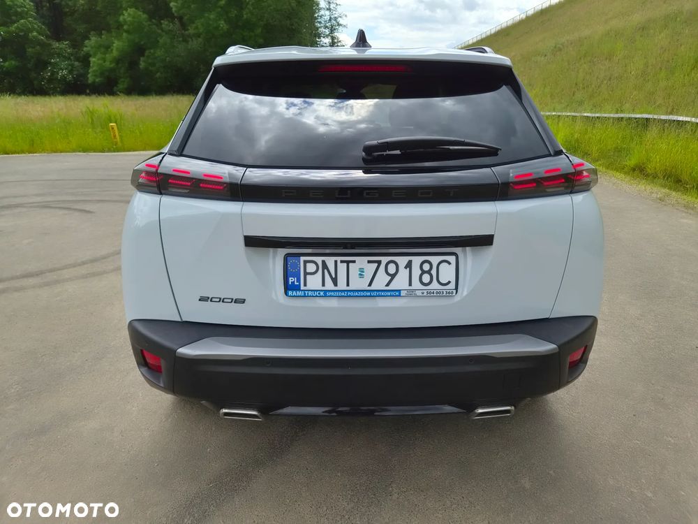 Peugeot 2008 1.2 PureTech Allure Pack S&S EAT8 - 11