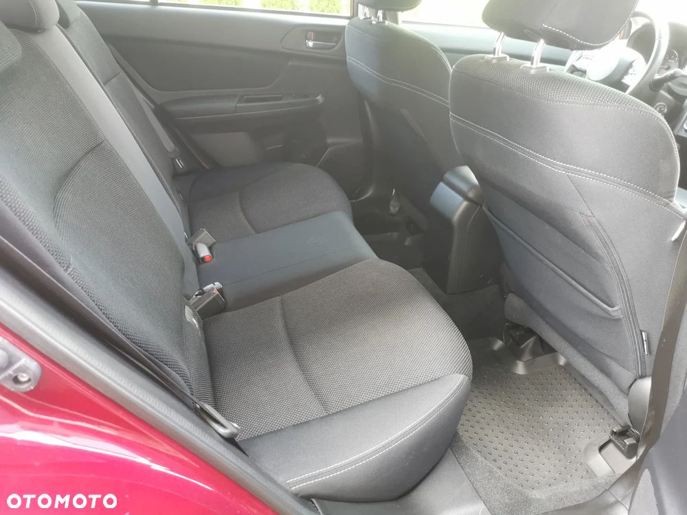 Subaru XV 2.0i Exclusive - 12