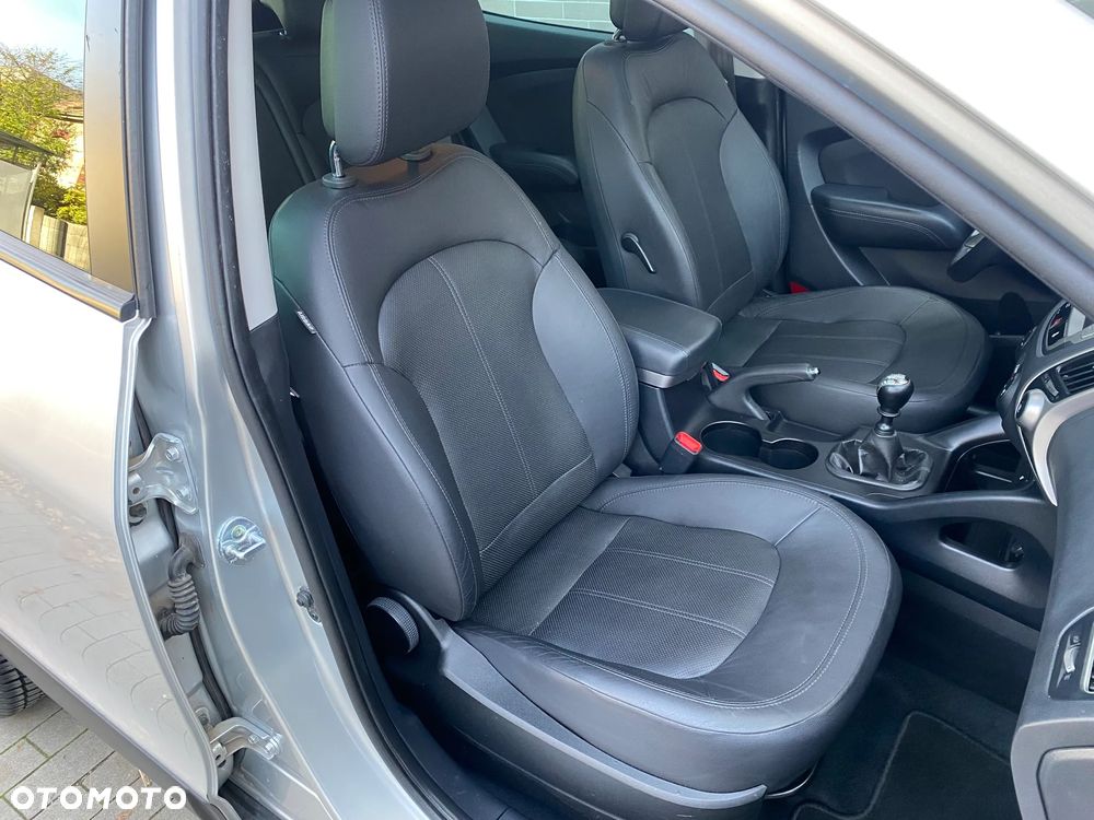 Hyundai ix35 2.0 CRDi Premium - 36