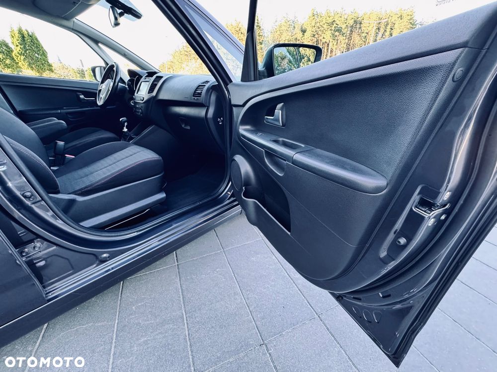 Kia Venga - 13