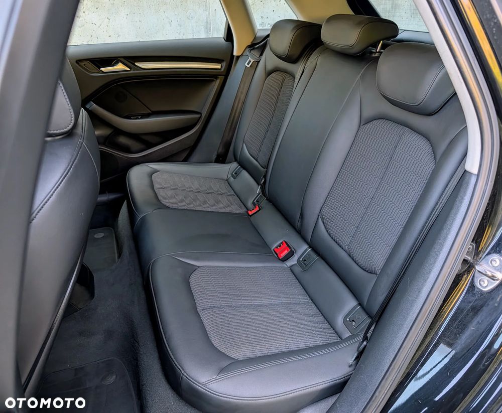 Audi A3 Sportback 1.4 TFSI e-tron Ambition - 19