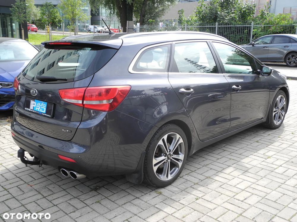 Kia Ceed 1.6 CRDi 136 ISG GT Line - 6