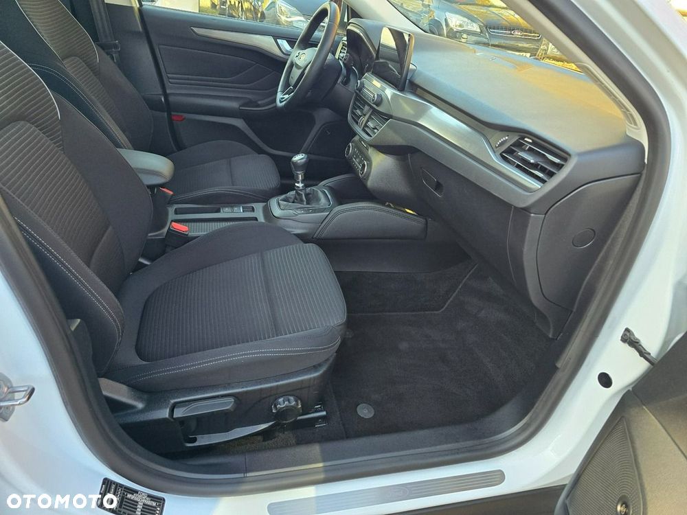 Ford Focus 1.0 EcoBoost STart-Stopp-System TITANIUM - 9