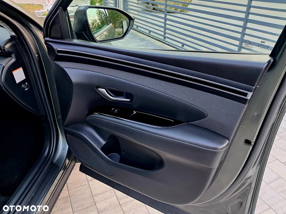 Hyundai Tucson 1.6 T-GDi HEV Executive 2WD - 21