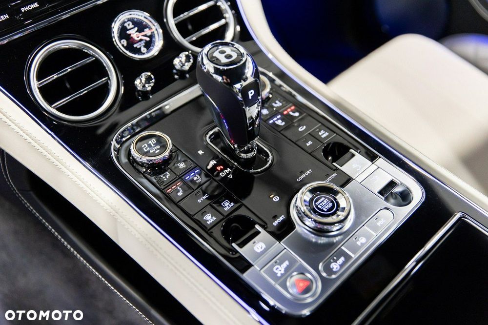 Bentley Continental GT Standard - 30