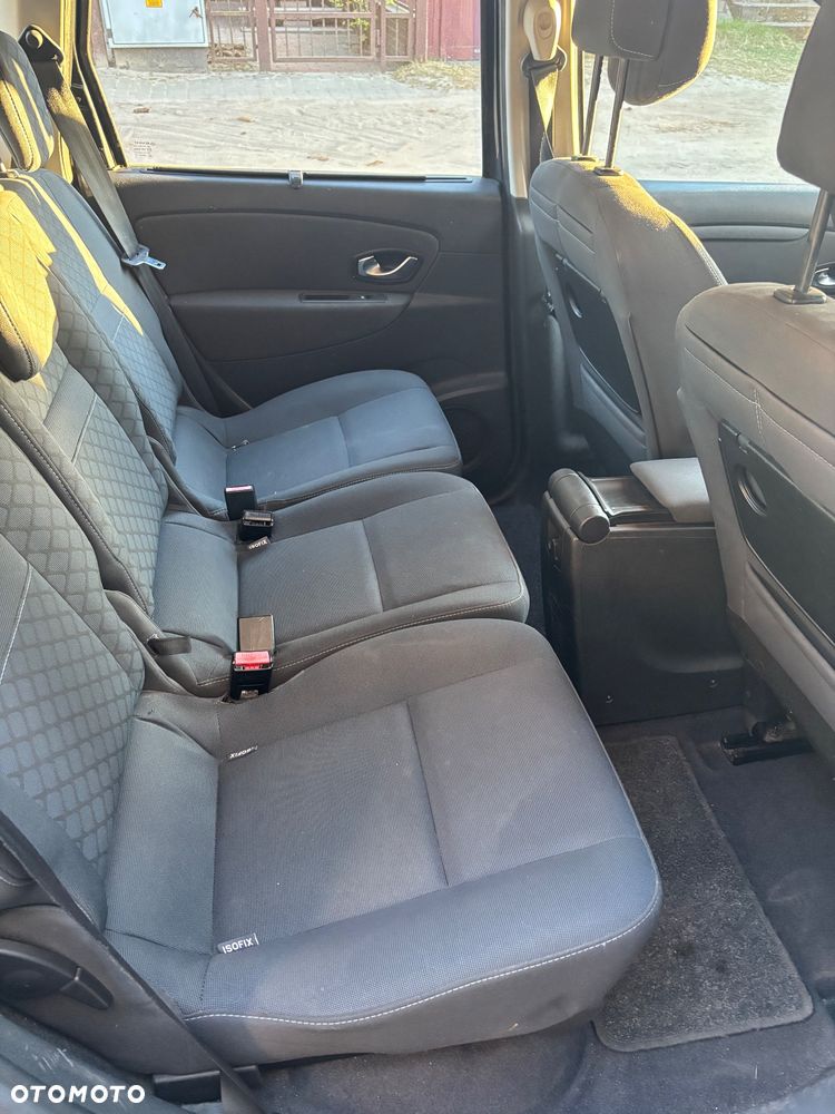 Renault Scenic - 5