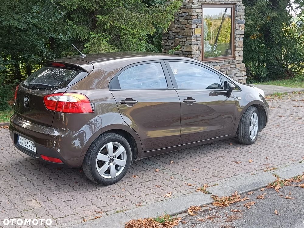 Kia Rio 1.2 M - 36