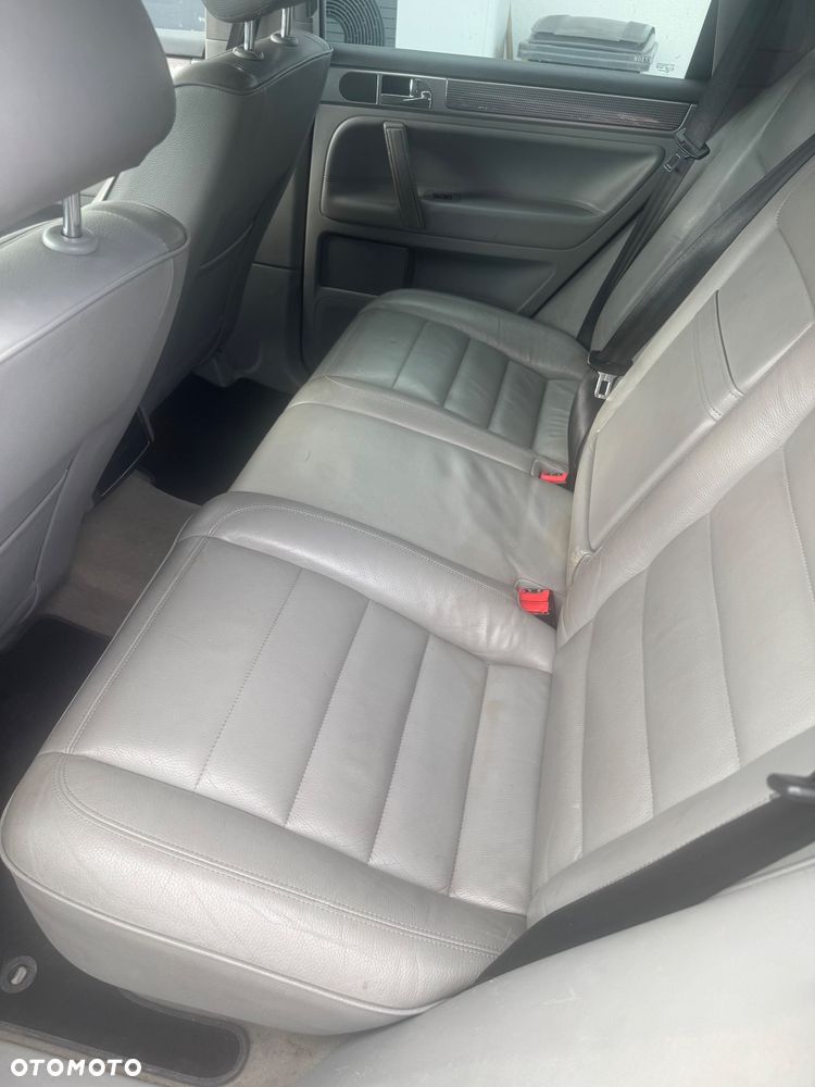 Volkswagen Touareg - 5