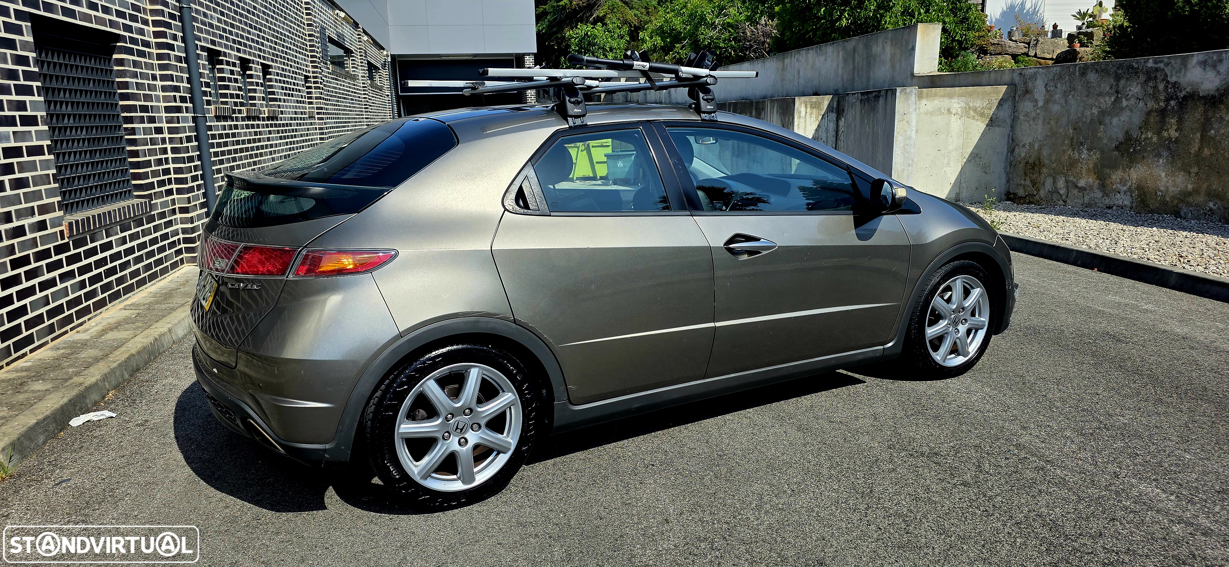 Honda Civic 1.8 Sport - 23
