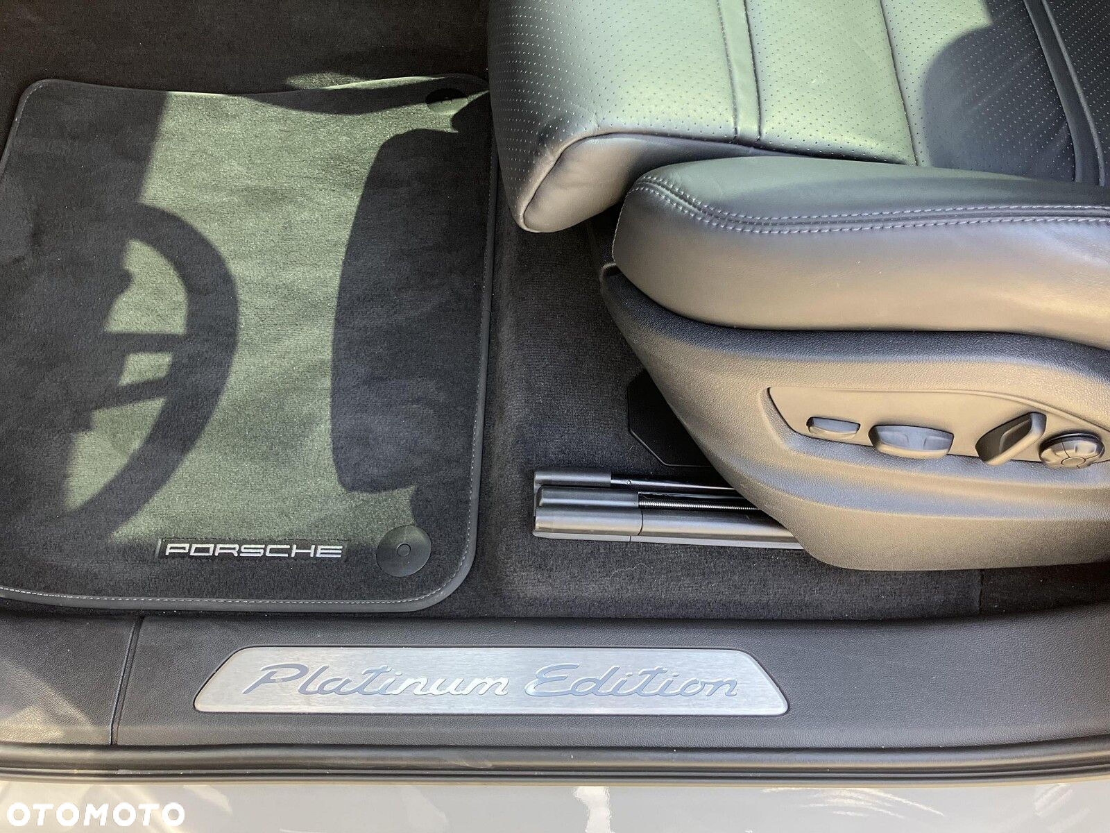 Porsche Cayenne - 18