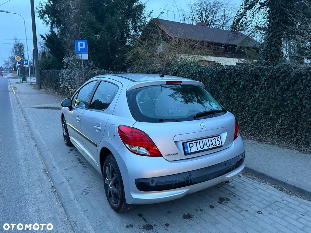 Peugeot 207 1.4 Trendy - 6