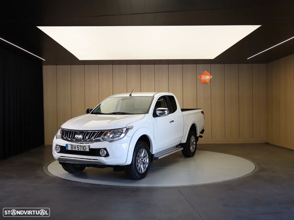 Mitsubishi L200 2.4 DI-D Club Intense Strakar 4WD - 2