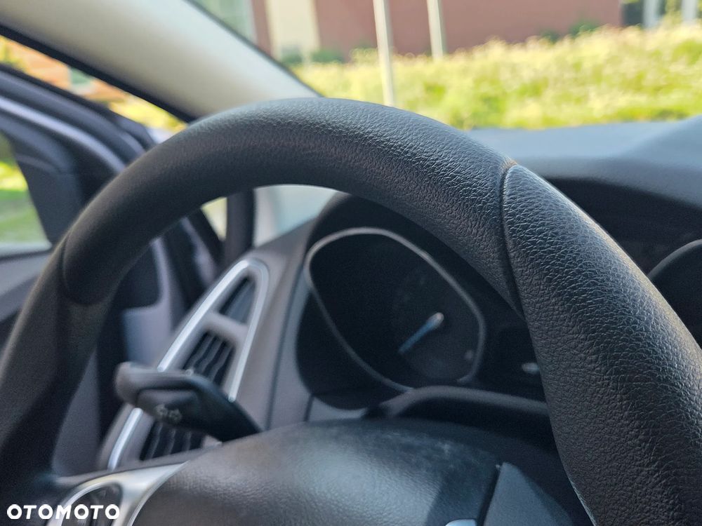 Ford Focus 1.6 Ti-VCT Style - 34