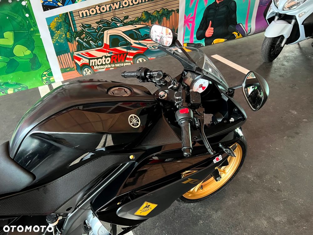 Yamaha YZF - 7