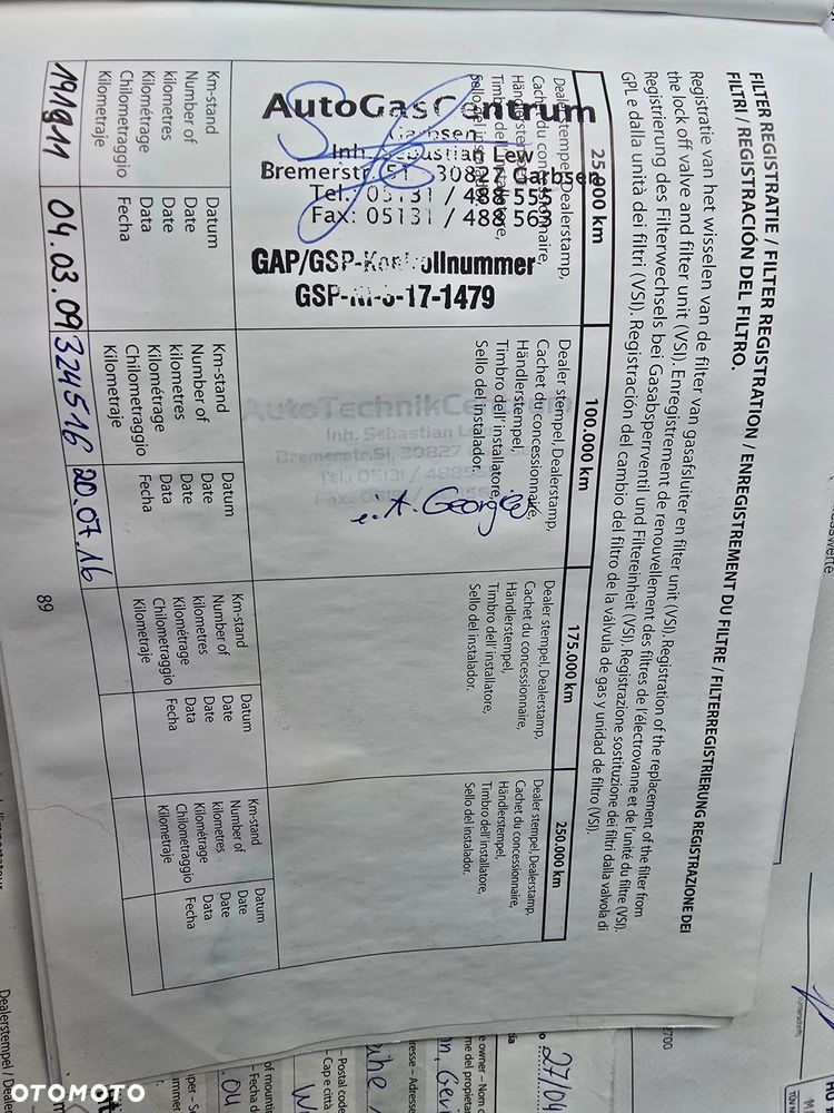 Volkswagen Caravelle Basis / CL - 32