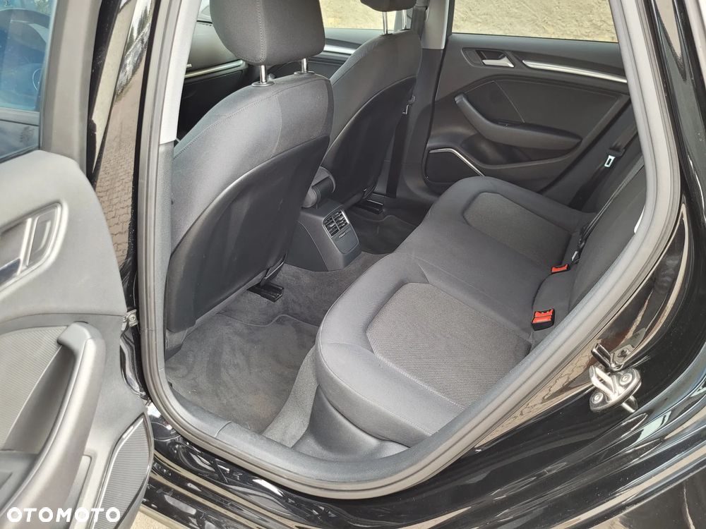 Audi A3 Limousine 35 TFSI cylinder on demand S tronic design - 19