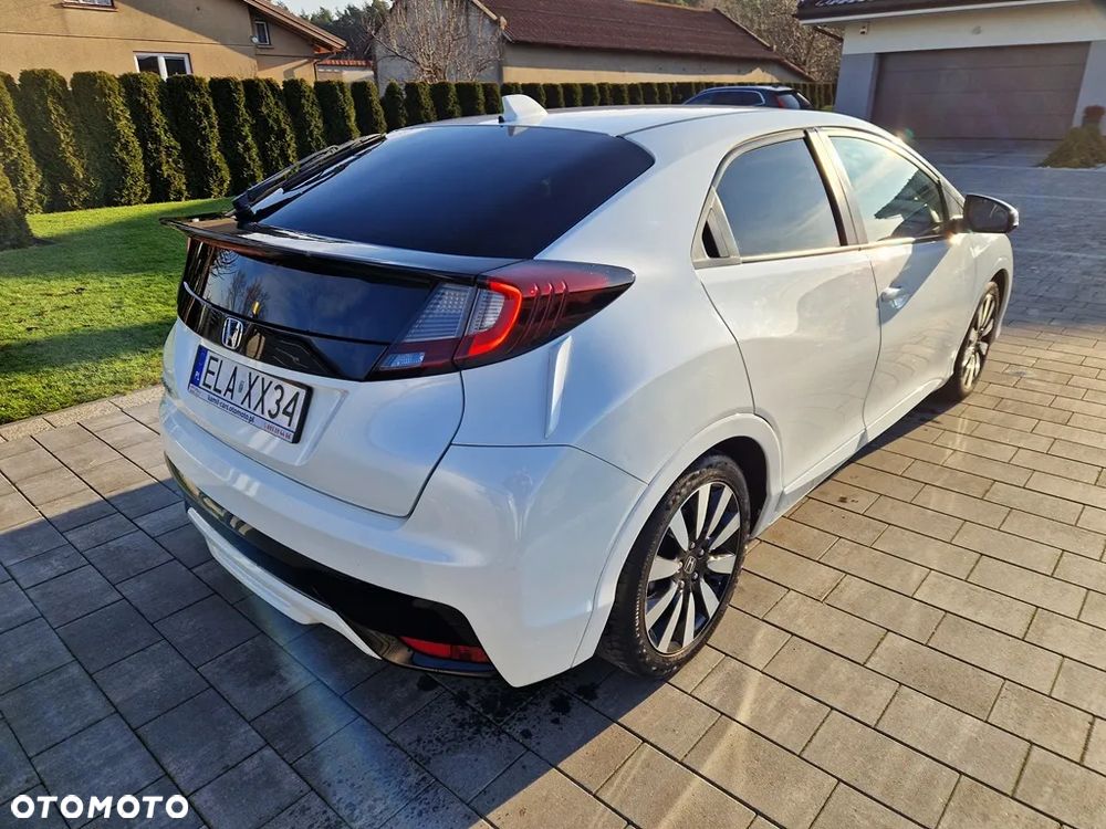 Honda Civic 1.8 i-VTEC Executive Black Edition - 7
