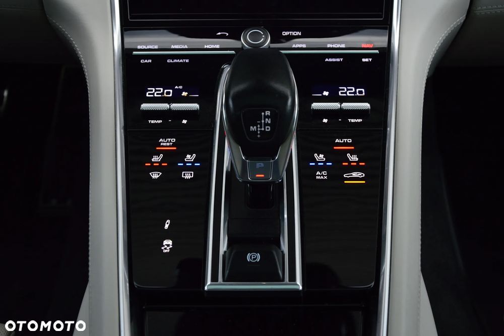 Porsche Panamera Turbo - 22