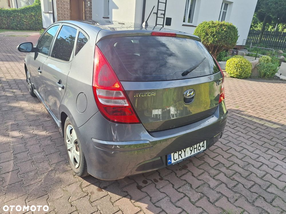 Hyundai i30 1.4 Classic + - 3