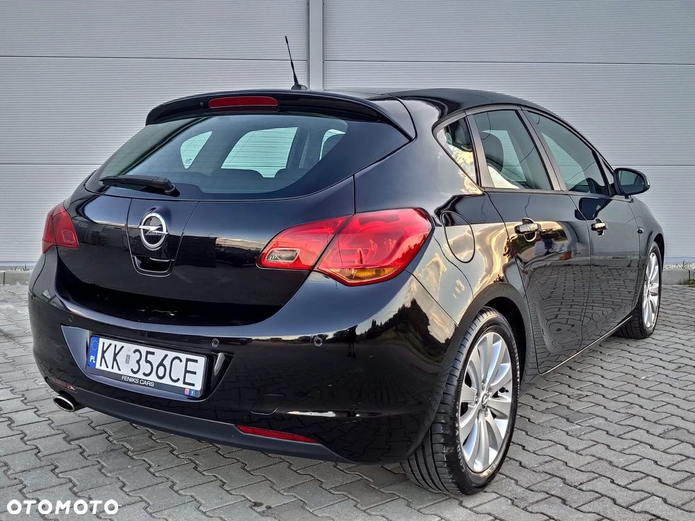 Opel Astra 1.4 Turbo Exklusiv - 5
