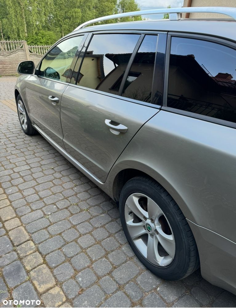 Skoda Superb 2.0 TDI PD Ambition - 7