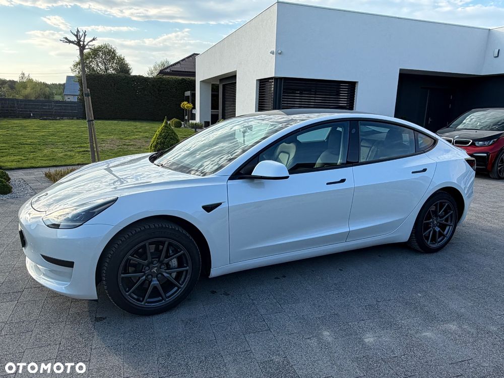 Tesla Model 3 RWD - 5