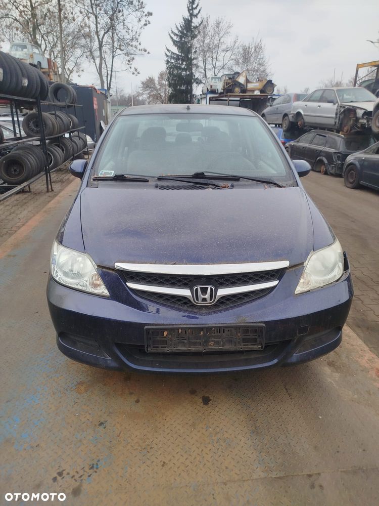 Honda City na części.