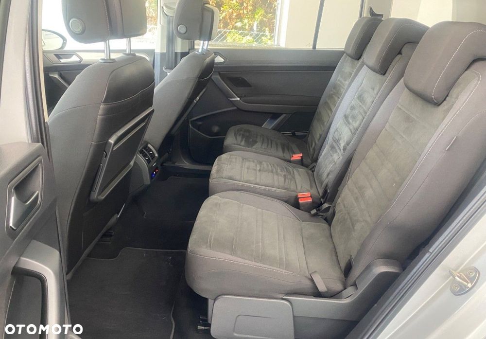 Volkswagen Touran 2.0 TDI SCR Comfortline - 12