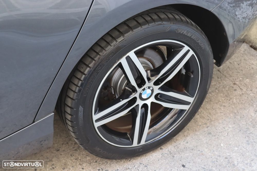 BMW 116 dA Line Sport - 29