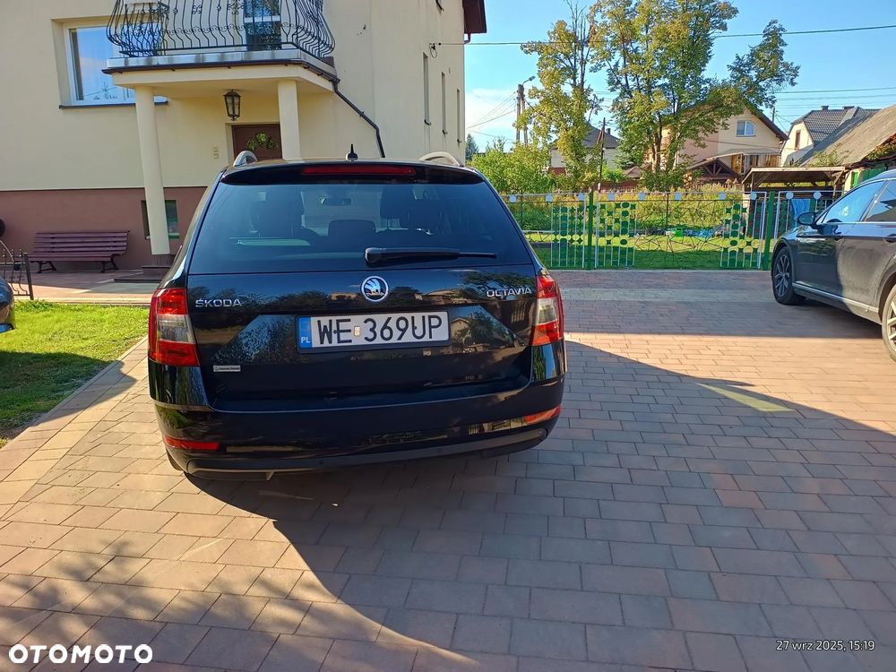 Skoda Octavia ver-2-0-tdi-scr-ambition-dsg - 3