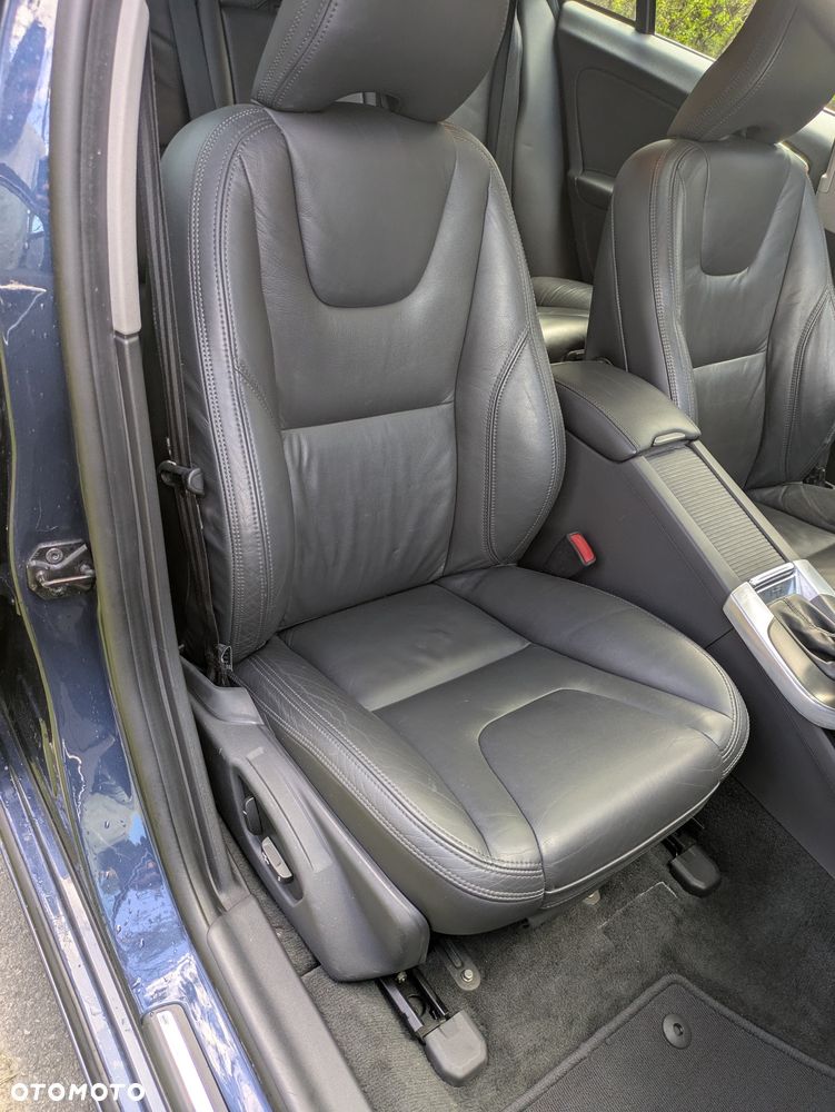 Volvo V60 D4 AWD Summum - 23