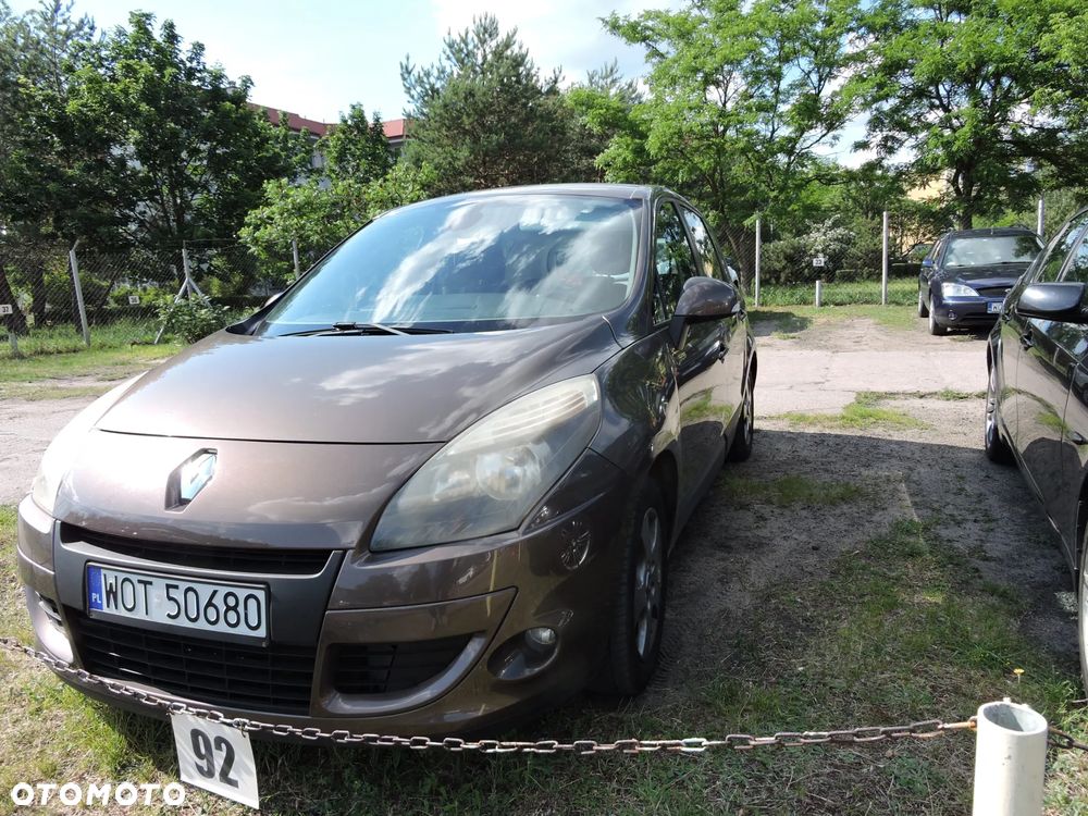Renault Scenic 1.6 16V 110 Dynamique - 4