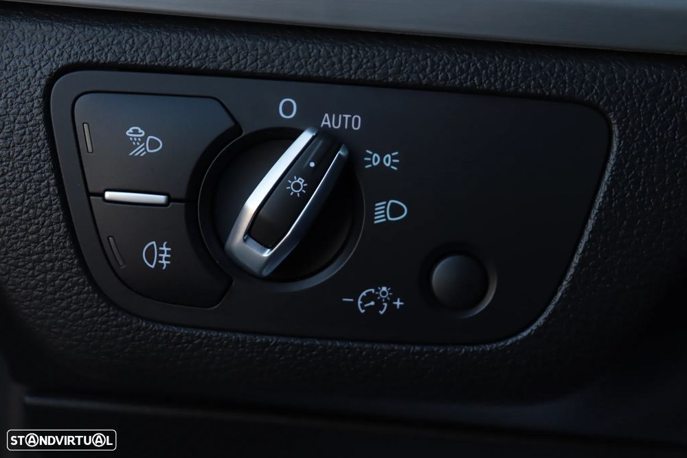 Audi Q5 Sportback 50 TFSIe quattro S tronic S line - 32