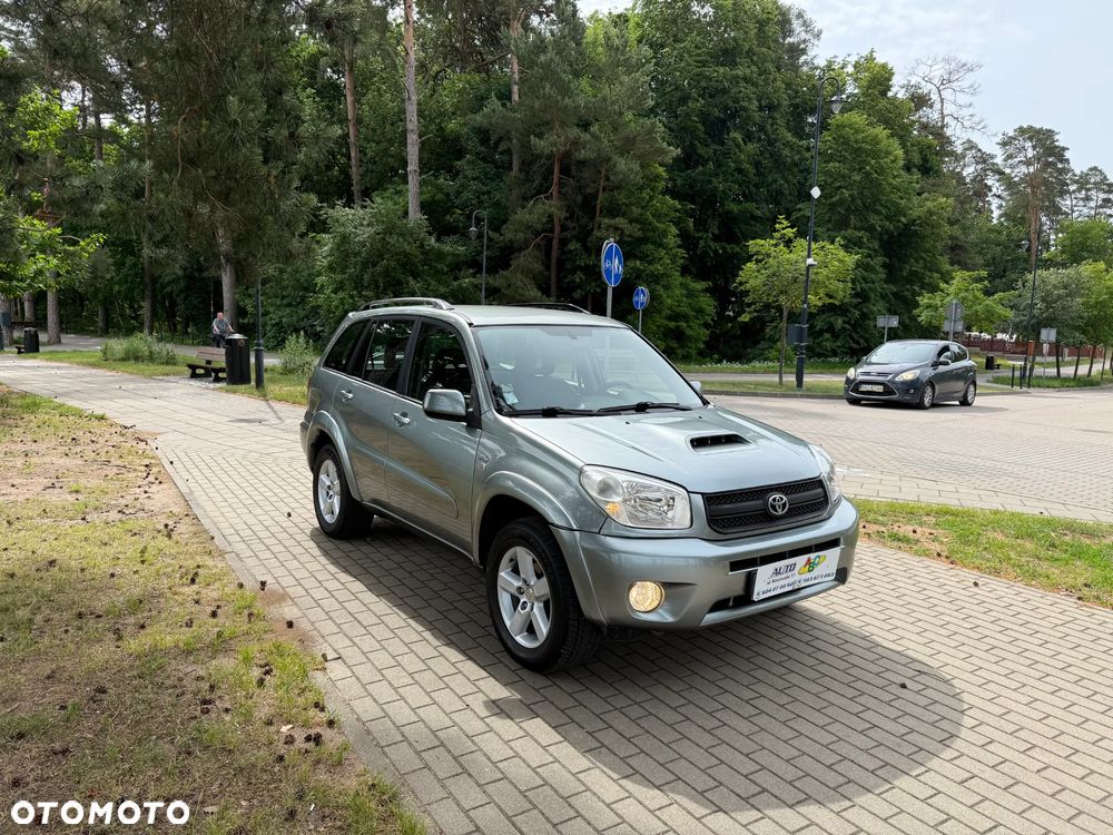 Toyota RAV4 - 5