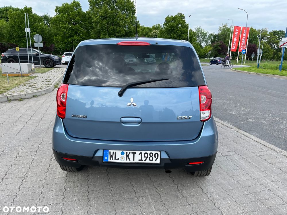 Mitsubishi Colt - 21