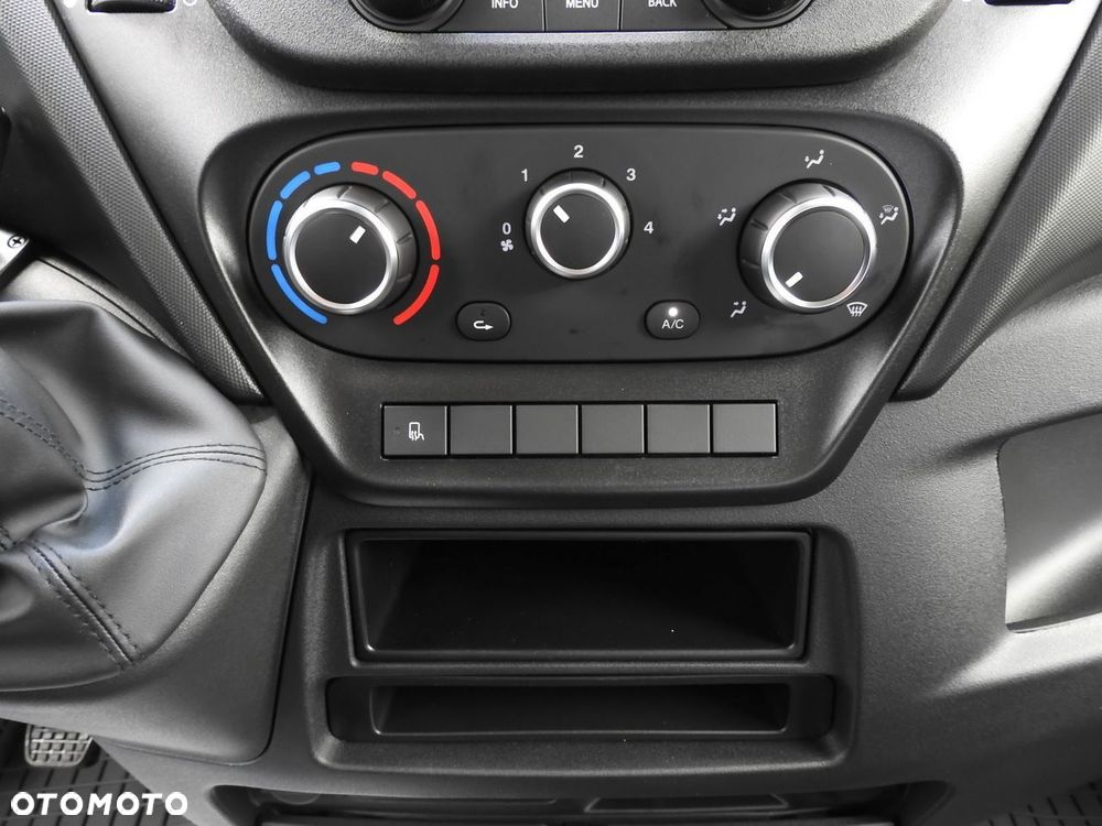 Iveco DAILY 35S16 NOWY KONTENER CHŁODNIA -10*C 8 PALET FUNKCJA GRZANIA ZASILANIE 230V TEMPOMAT KLIMATYZACJA 160KM - 37