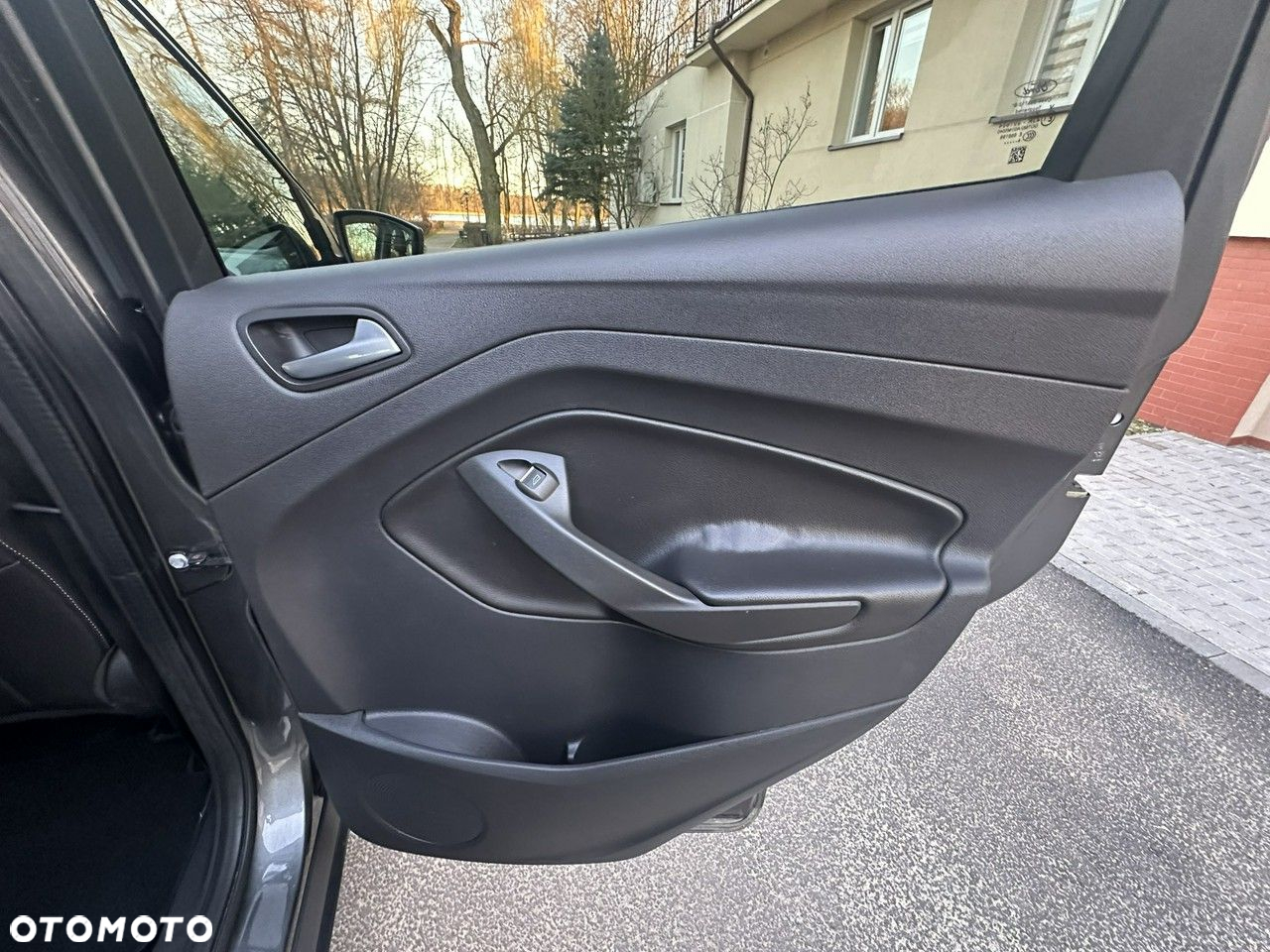 Ford Kuga - 28