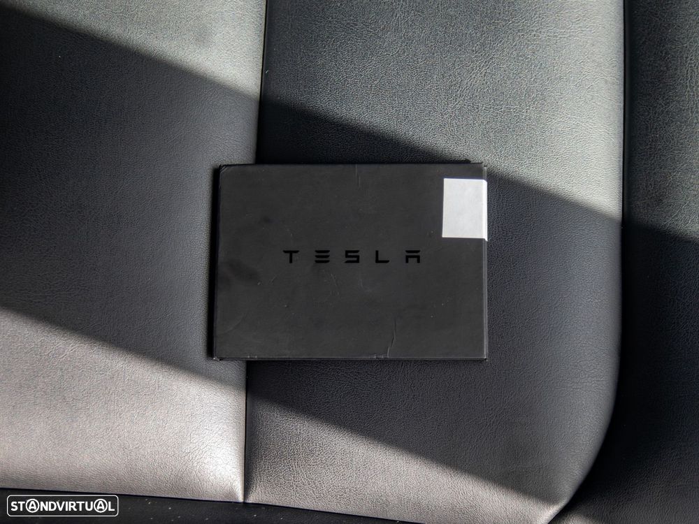 Tesla Model 3 Performance Dual Motor AWD - 37