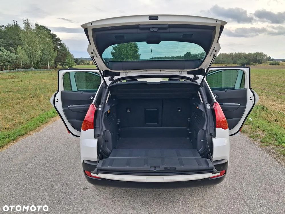 Peugeot 3008 1.6 Premium - 29