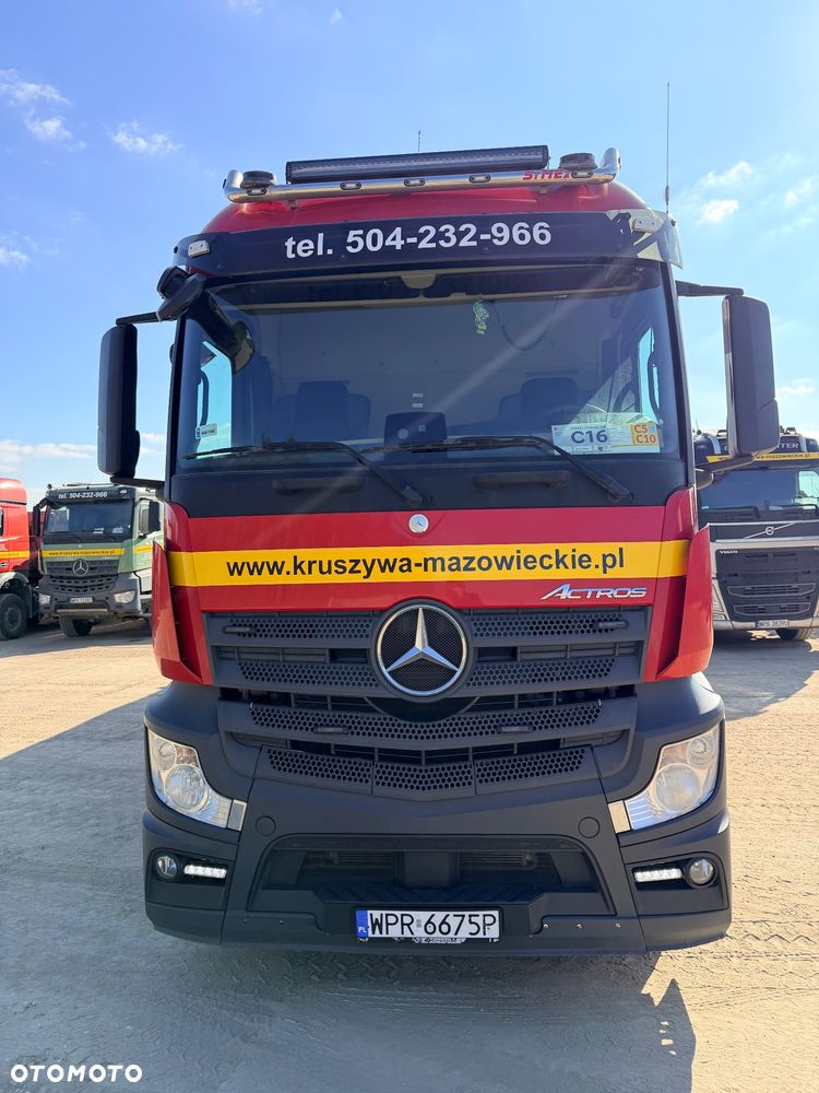 Mercedes-Benz Actros - 8